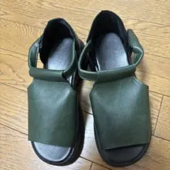 オリーブグリーン オープントゥサンダル