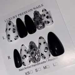 ヒョウ柄ネイル 白黒ネイル ギャル ファンキャップ