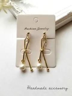 リボン×パール 結び 揺れるピアス イヤリング ピアス ハンドメイド