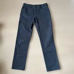 ユニクロ　メンズ　グレーパンツ