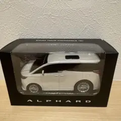 クラウン、アルファード非売品模型 トヨタ ALPHARD アルファード 1/32 ミニカー 全3色 ライト点灯