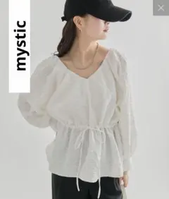 mystic エンボスパフ　長袖ブラウス　ブラウス　セール　新品　人気　ホワイト