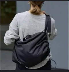 NOMADISナイロン ブラック ショルダーバッグ