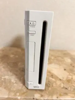 Wii 本体 リモコン・センサーバー・スタンド・ケーブル一式付き 動作確認済み