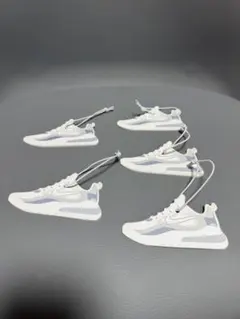 NIKE スニーカー　ストラップのサムネイル