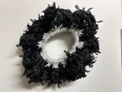 フリル黒シュシュ