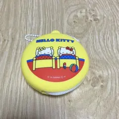 ハローキティ　シークレットシリコンポーチ