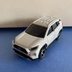 トミカ　トヨタ RAV4 ホワイト　スケール1/66 No.81