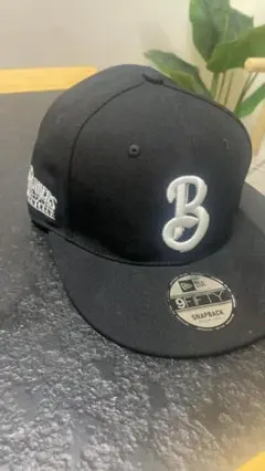 早い者勝ち【KITH 大阪限定：完売品】Bロゴ ベースボールキャップ 黒nnn.