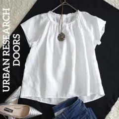 URBAN RESEARCH DOORS　リネン100%　ギャザーフレアブラウス