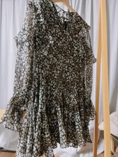 【値下げしました】SNIDEL フラワープリント ワンピース Fサイズ