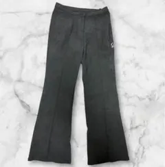 イタリヤ　伊太利屋　ダークグレー フレアパンツ刺繍ロゴ付き　サイズ5