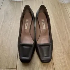 DIANA スクエアトゥパンプス