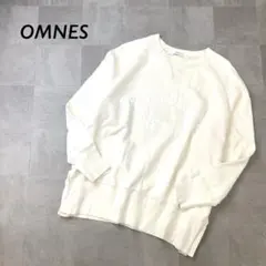 ベージュ スウェット