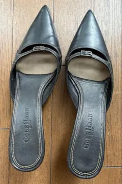 Cole Haan ポインテッドトゥ ミュール ブラックのサムネイル