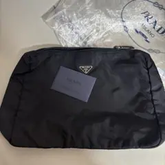 新品未使用　PRADA ブラック ナイロンポーチ　ギャラカード付き