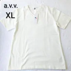 未使用 a.v.v. ジャカードVネックカットソー 半袖 XL 白シャツ