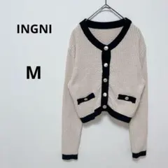 イング　クリーム色と黒のカーディガン　ショート丈　ゴールドボタン　きれいめのサムネイル