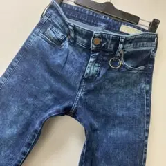 美品❣️ディーゼル❣️レディース❣️ストレッチ抜群❣️スキニー❣️パンツ❣️裾切りっぱなし❣️