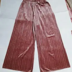 M　モカのクロップドパンツ！