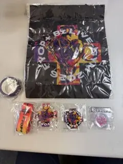B'z LIVE-GYM 2026 FYOP＋ 3Dラバーキーホルダー 黒 - メルカリ