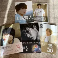尾崎豊写真集「Maiden Voyage」ヒロ伊藤写真 尾崎の赤シャツ切れ端付き