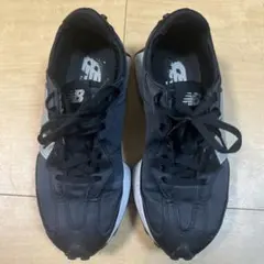 New Balance ブラック スニーカー
