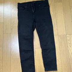 メンズ　ユニクロジーンズ黒　32