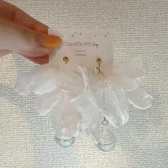 Item thumbnail for item fb82a517-d16e-4c1a-af57-43d9e11a9d11