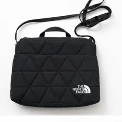 THE NORTH FACE キルティング ショルダーバッグ 黒　2WAYポーチのサムネイル