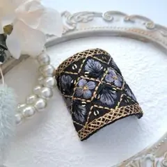 ⭐3363⭐❣️大人可愛い華やかアクセ❣️オリジナル✴インド刺繍ポニーフック