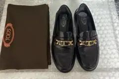 Tod's チェーン ローファー ブラック 黒のサムネイル