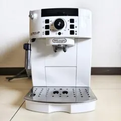 【新品未開封】デロンギ ECAM22112W ホワイト デロンギ マグニフィカS ECAM22112W [ホワイト] 価格比較 - 価格.com