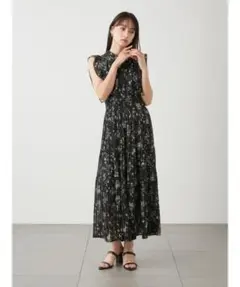 SNIDEL sustainableフリルプリントワンピース