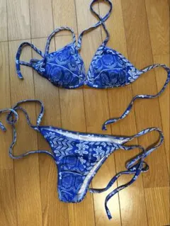 Ritzyブルー系 ボタニカル柄 ビキニのサムネイル