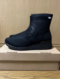 le coq sportif 新品ブーツ 黒 防水 LCS アンジェ II