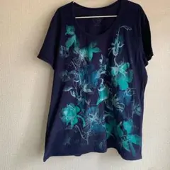 ネイビー 花柄 Tシャツ