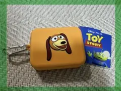 신품 미사용 トイストーリー カラビナ、タグ付きシリコンポーチ スリンキー