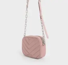 charles&keith ソニアリサイクルナイロンボクシーバッグ　ピンク