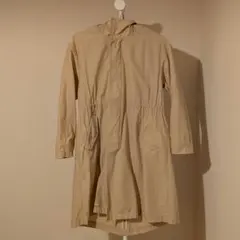 ADAM ET ROPE フード付きベージュコート