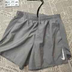 ナイキ ランニングパンツ S グレー チャレンジャー 5インチ インナー付 陸上