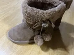 ブラウン ブーツ 装飾付き
