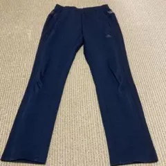 adidas ネイビー パンツ ポケット付き　ジャージパンツ