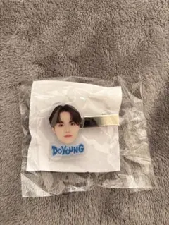 treasureドヨンガチャガチャ　ヘアピン　カプセルトイ