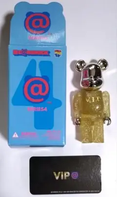 ベアブリック　4 シークレット　VIP