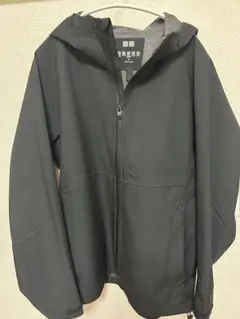 ブロックテックパーカー