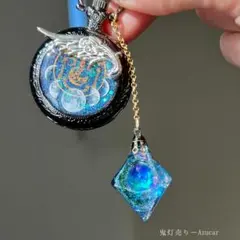 月の満ち欠け 懐中時計＊ミスティックトパーズの光を集めて　蓄光レジン　宇宙