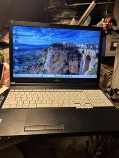 Fujitsu Lifeboo FMVA6601VP 中古　8世代のサムネイル