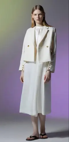 バックオープンショートジャケット　ホワイト系