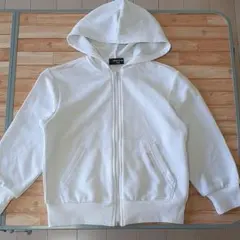 ☆新品&未使用「コムサイズム」キッズ　パーカー　トレーナー　上着　アウター☆